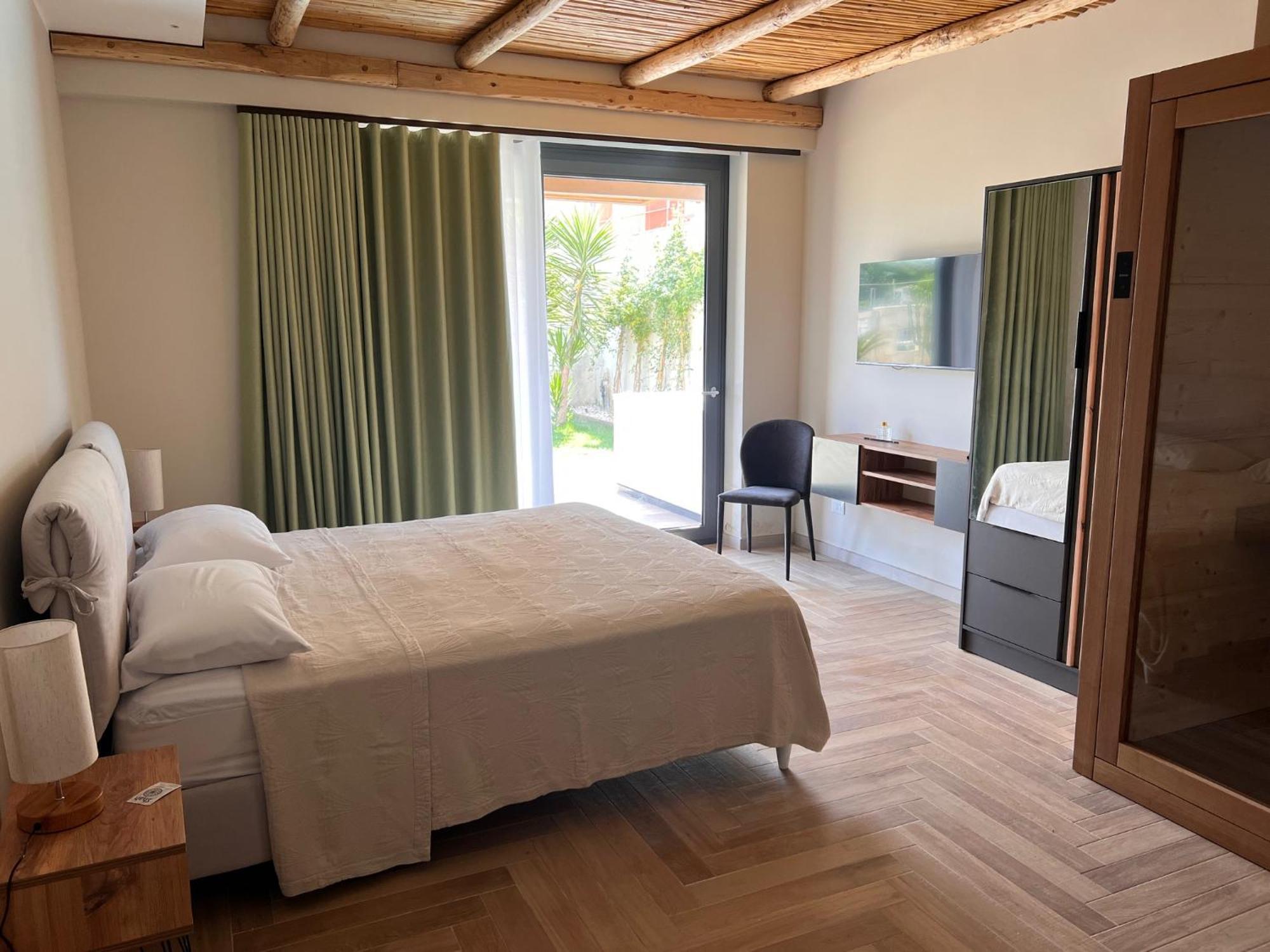 Shah Rooms&Relax Taranto Exteriör bild